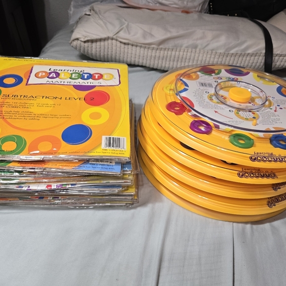 5 Saxon Learning Palettes For Children And 11 Packages Of Learbing Cards - Picture 7 of 9